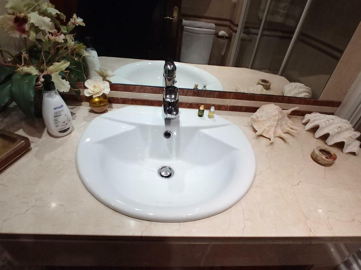 Hogar, A Modo De Hotel Χιχόν Εξωτερικό φωτογραφία